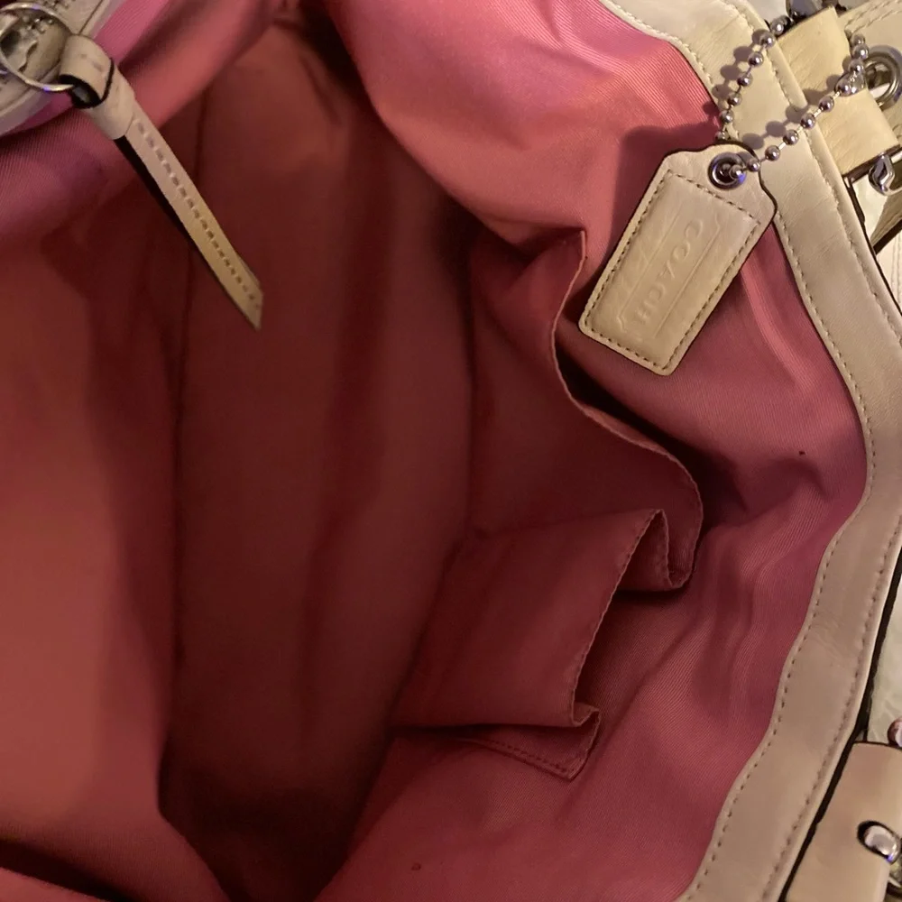 COACH A1072 F13733 Soho Cream Pebbled Leather Pleated Tote - Picture 11 of 11